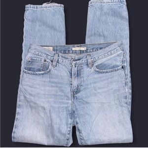 Levi’s straight jeans